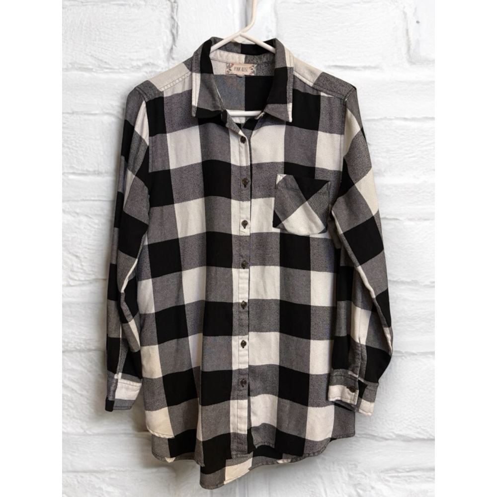 Pink Rose Women’s Medium Black White Buffalo Plaid Top Button Down Trendy Chic